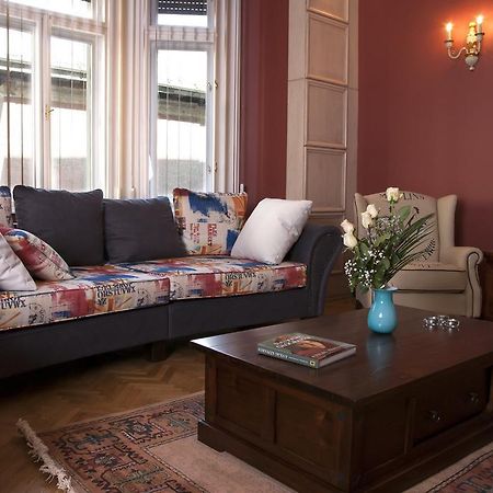 Palace Apartments بودابست الغرفة الصورة